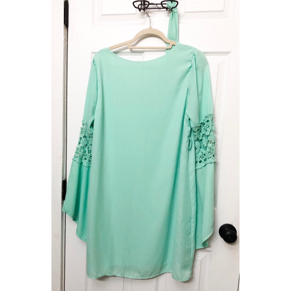 Turquoise Dress - Picture 3 of 4